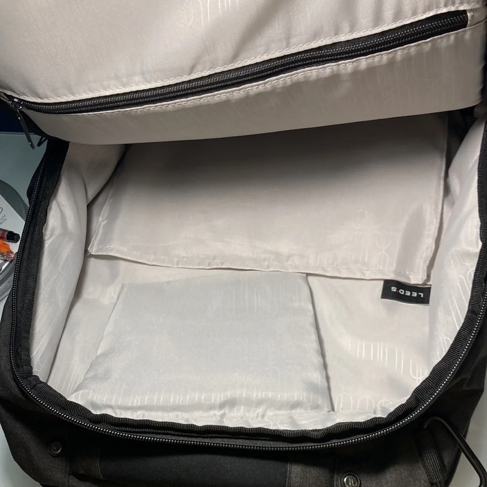 E\\even Gray Computer Backpack - Picture 6 of 7